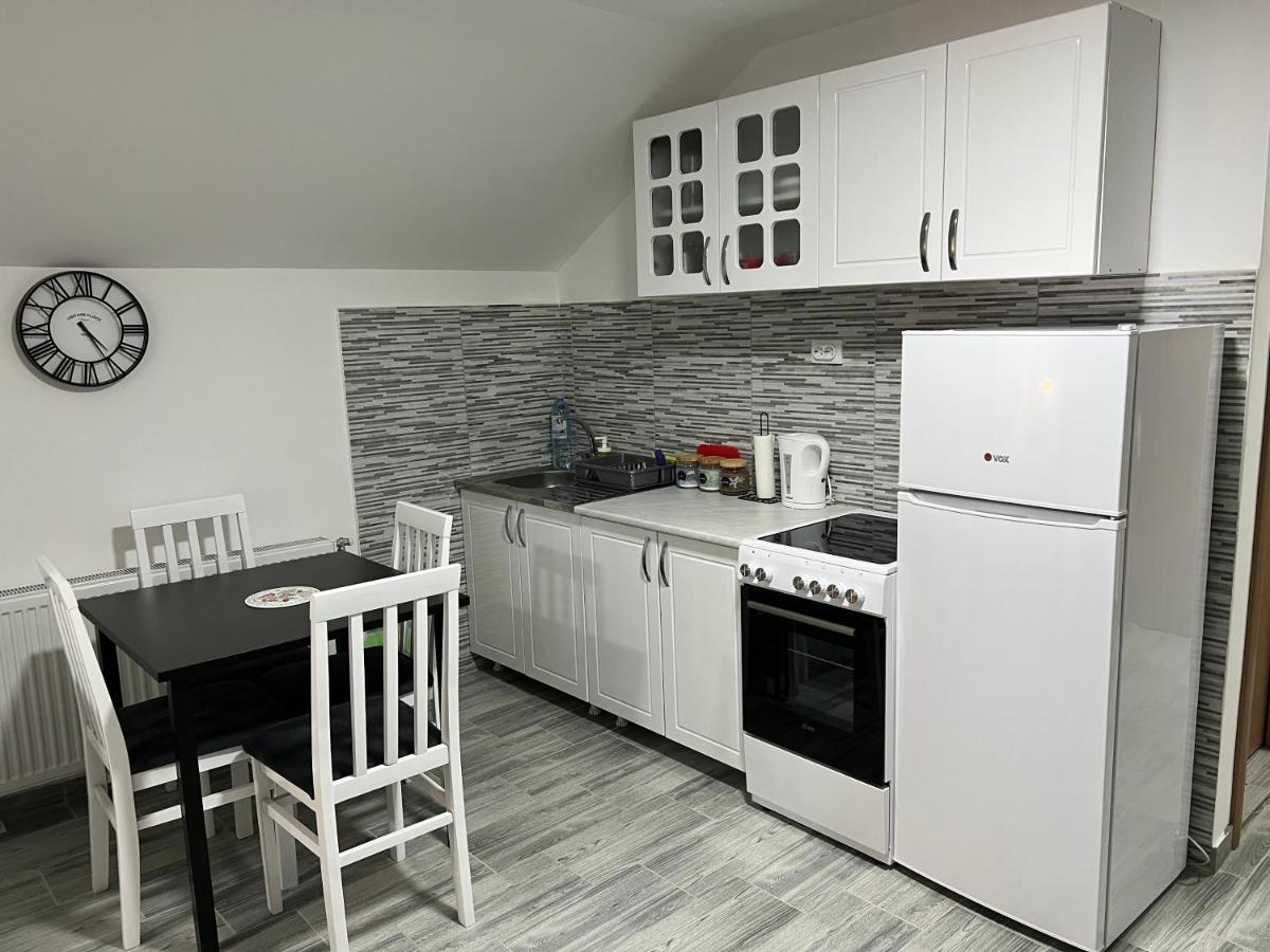 Aster Apartments เบลเกรด ภายนอก รูปภาพ